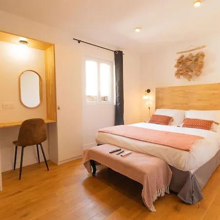 Afrobohome, Experience Atypique, Clim, 2 A 6 Personnes, Proche Centre Nimes, Garage Clos