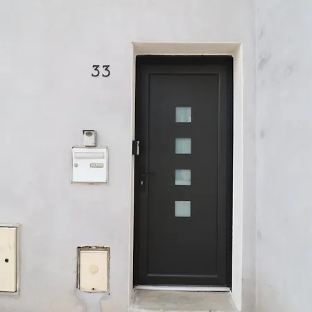 Ferienhaus Afrobohome, Experience Atypique, Clim, 2 A 6 Personnes, Proche Centre Nimes, Garage Clos *