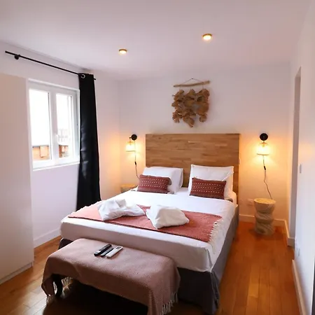 Afrobohome, Experience Atypique, Familles Et Petits Groupes, Clim, 2 A 6 Personnes, Proche Centre Nimes, Garage Clos *
