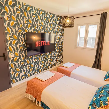 Afrobohome, Experience Atypique, Clim, 2 A 6 Personnes, Proche Centre Nimes, Garage Clos * Nimes