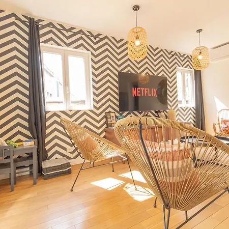 Afrobohome, Experience Atypique, Clim, 2 A 6 Personnes, Proche Centre Nimes, Garage Clos Nimes