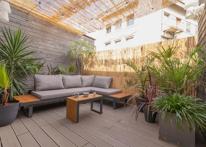 Afrobohome, Experience Atypique, Clim, 2 A 6 Personnes, Proche Centre Nimes, Garage Clos Holiday home *