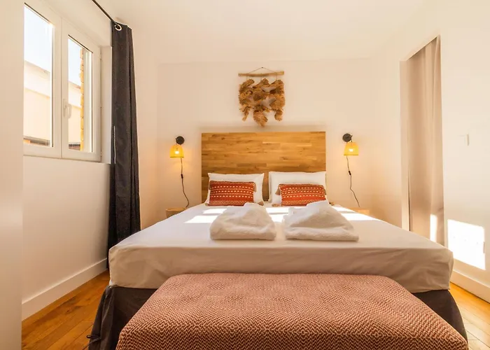 Afrobohome, Experience Atypique, Clim, 2 A 6 Personnes, Proche Centre Nimes, Garage Clos * Nîmes