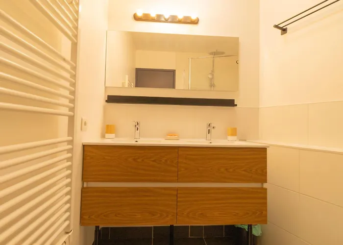 Nyaraló Afrobohome, Experience Atypique, Clim, 2 A 6 Personnes, Proche Centre Nimes, Garage Clos Nîmes