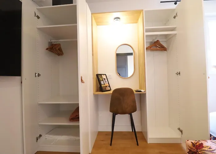 Nyaraló Afrobohome, Experience Atypique, Clim, 2 A 6 Personnes, Proche Centre Nimes, Garage Clos