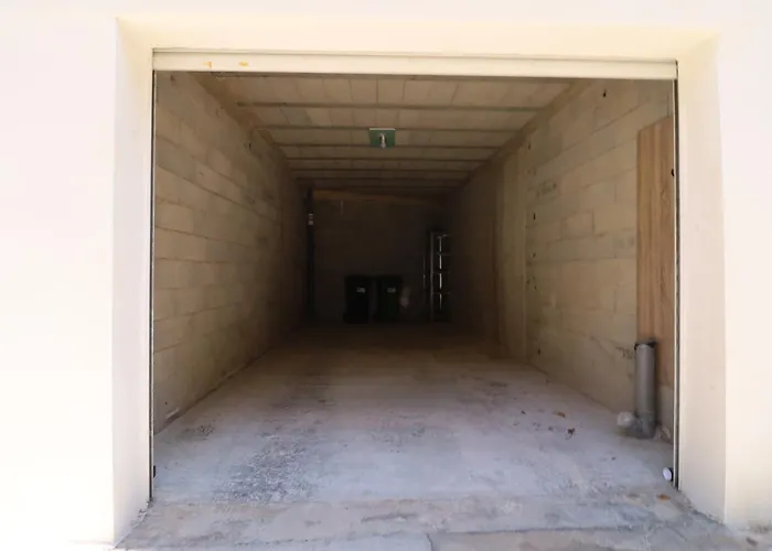 Afrobohome, Experience Atypique, Clim, 2 A 6 Personnes, Proche Centre Nimes, Garage Clos