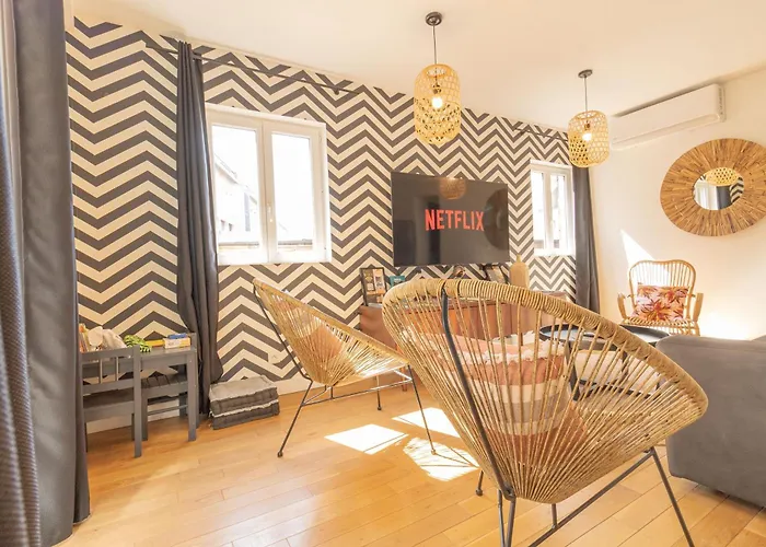 Afrobohome, Experience Atypique, Clim, 2 A 6 Personnes, Proche Centre Nimes, Garage Clos Nimes