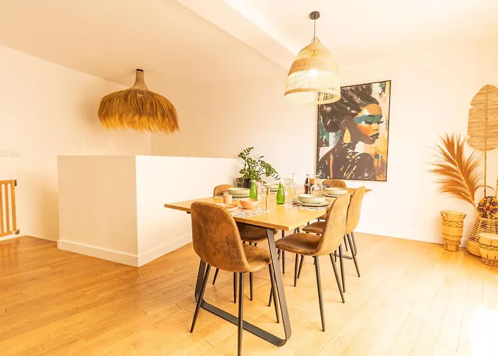 Afrobohome, Experience Atypique, Clim, 2 A 6 Personnes, Proche Centre Nimes, Garage Clos Holiday home *